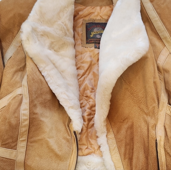 Vintage Wilson's leather tan jacket - Picture 3 of 7